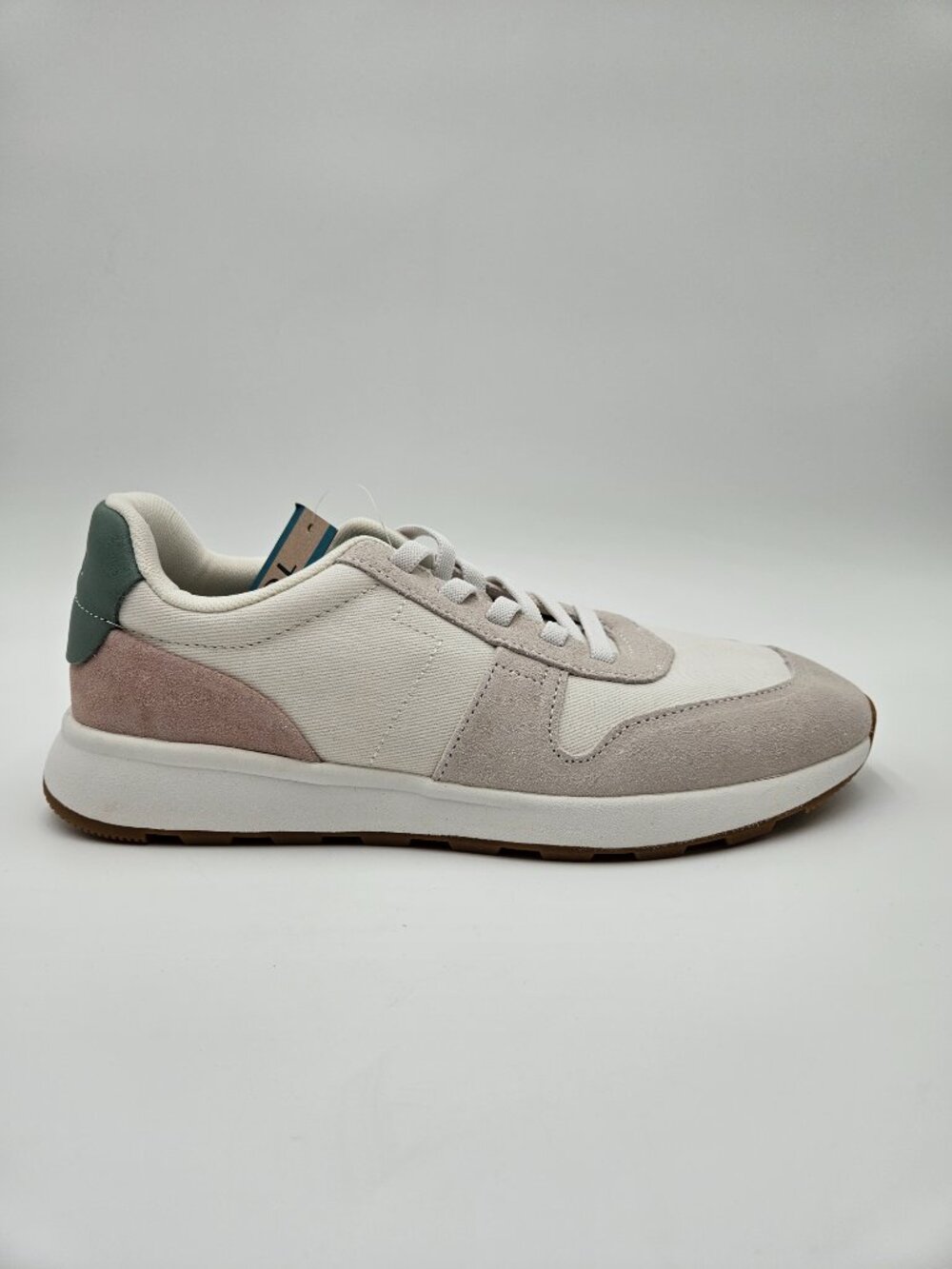 NWT - TOMS Women’s TRVL LITE Retro Runner in Natural Egret Suede | Size 10